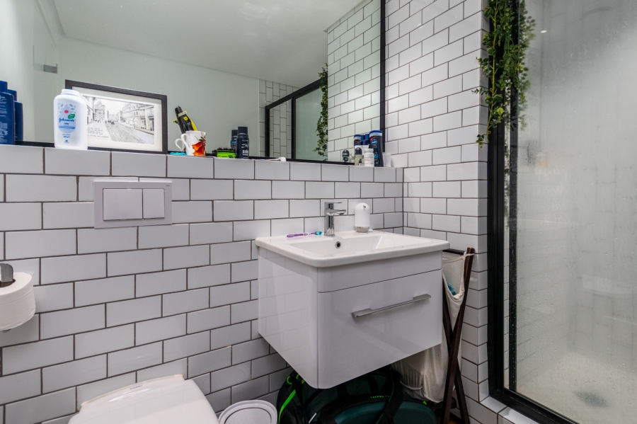 2 Bedroom Property for Sale in Claremont Upper Western Cape